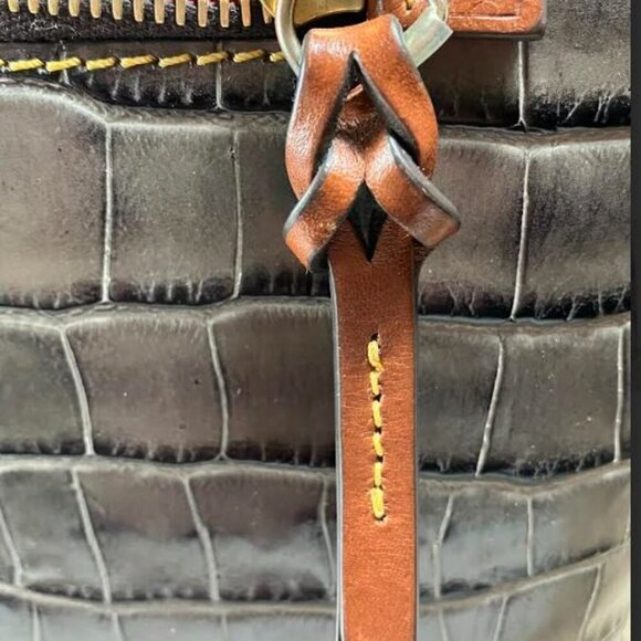 Dooney & Bourke Medium Gray Embossed Mock Croc Bag Tote EUC - Picture 12 of 14